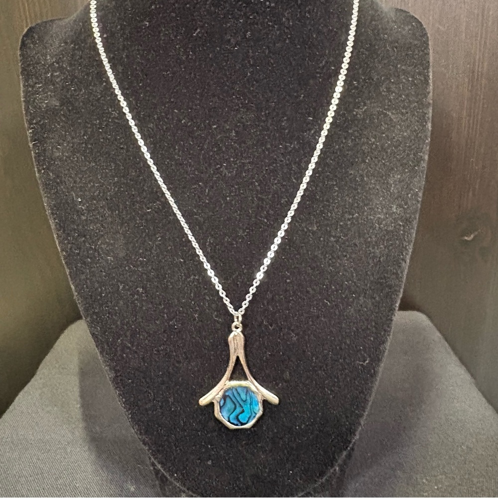 Silver-toned Pendant Necklace with Blue Abalone Shell Inlay - Picture 2 of 6